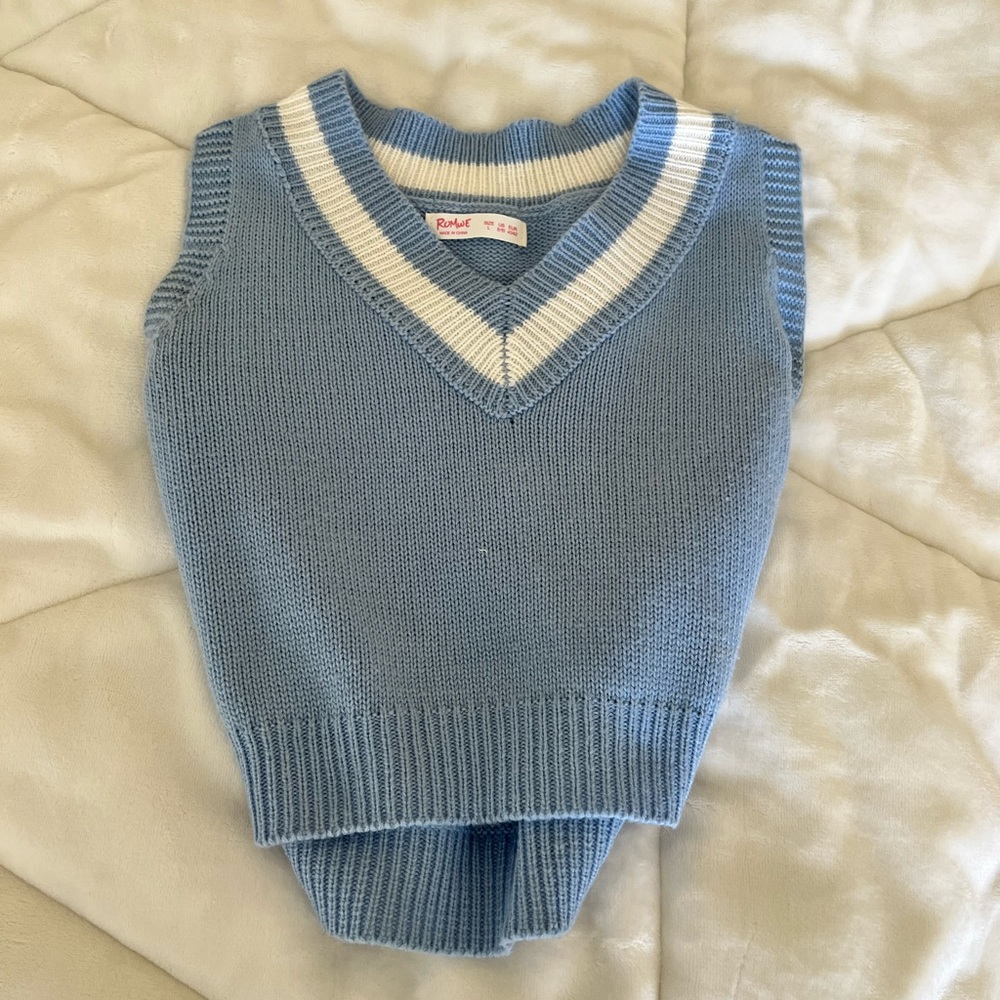 Varsity cropped sweater vest